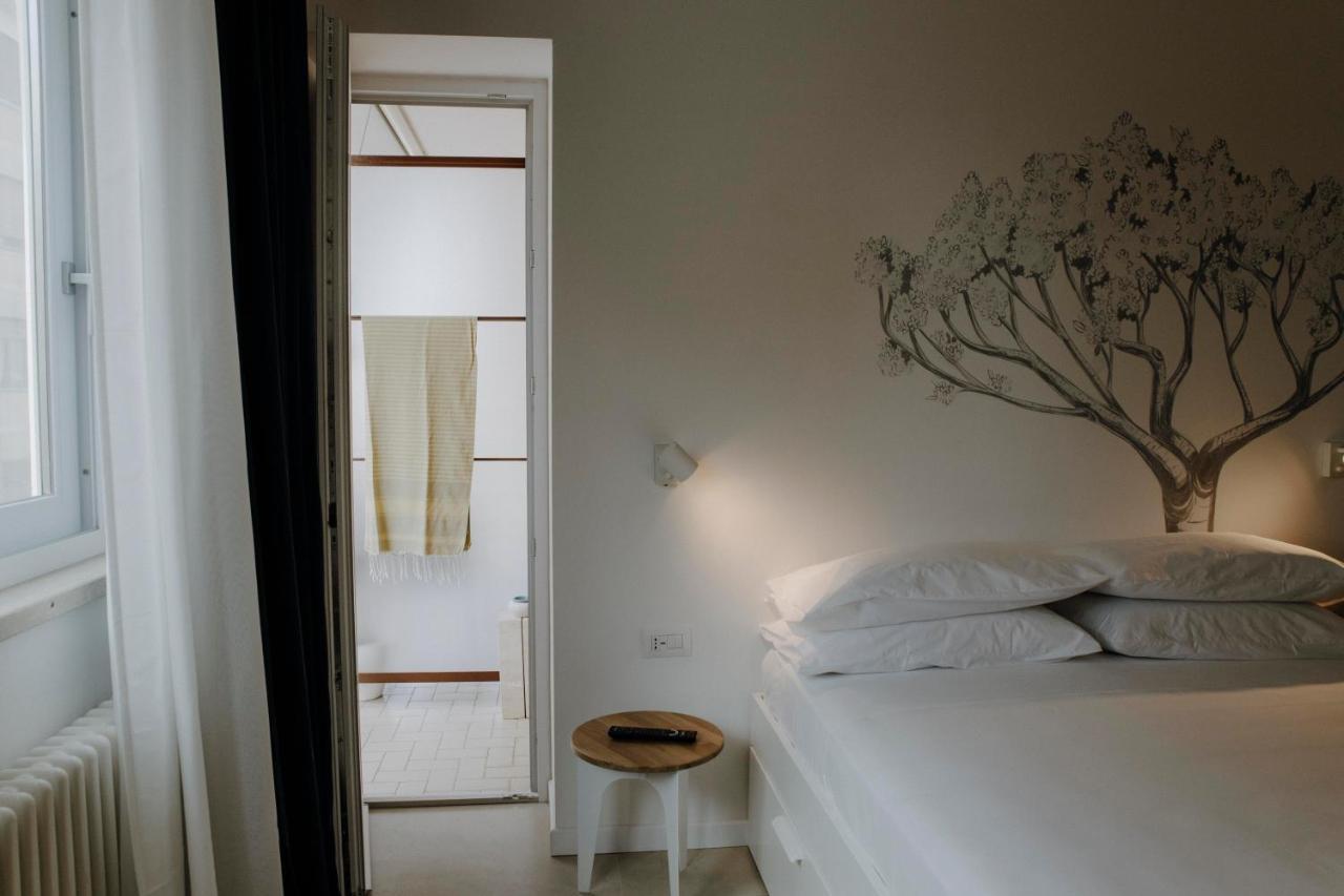 Petrarca17 Guest House A Due Passi Dal Mare Terracina Luaran gambar
