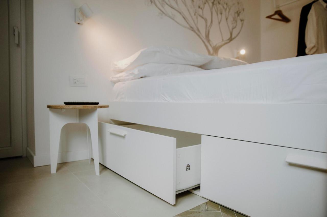 Petrarca17 Guest House A Due Passi Dal Mare Terracina Luaran gambar